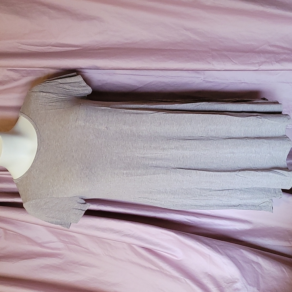 XL lularoe Carly Gray Rayon T-shirt very stretchy